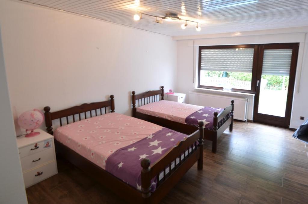 Schlafzimmer 2