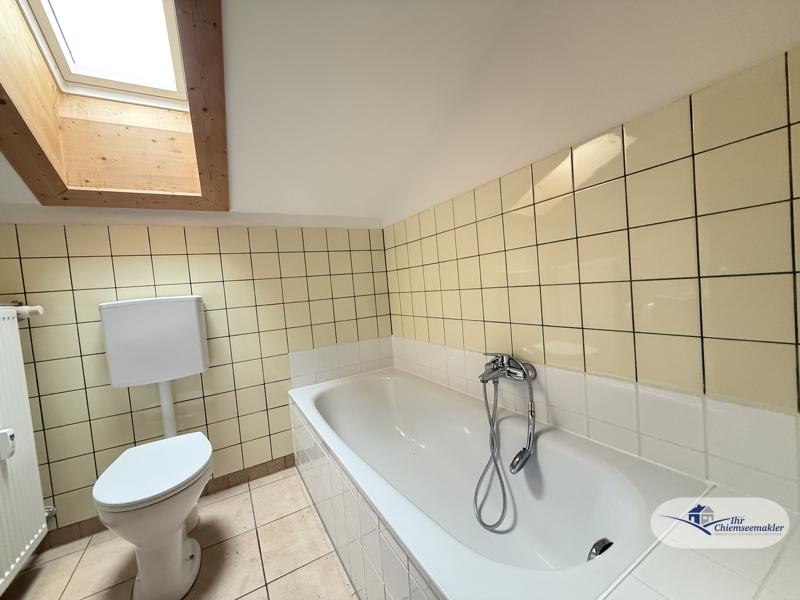 Zentral wohnen in Bernau – gepflegte 2-Zimmer-Dachgeschosswohnung - Foto 2