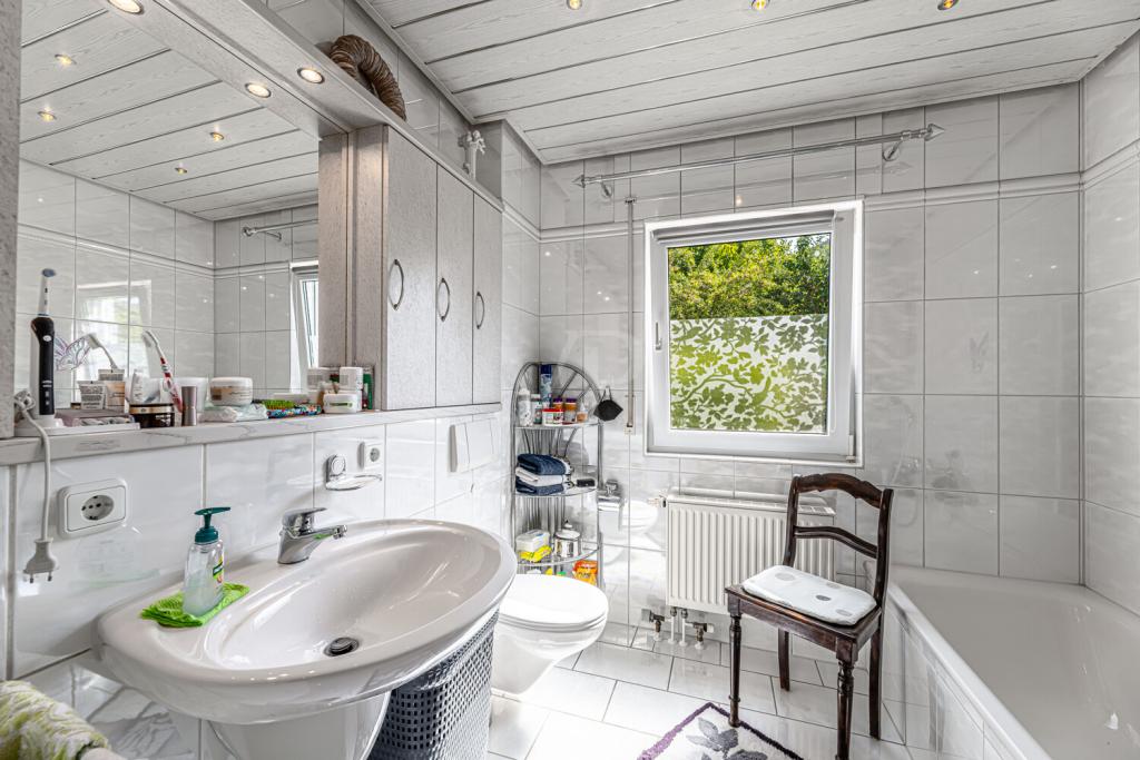 Badezimmer EG