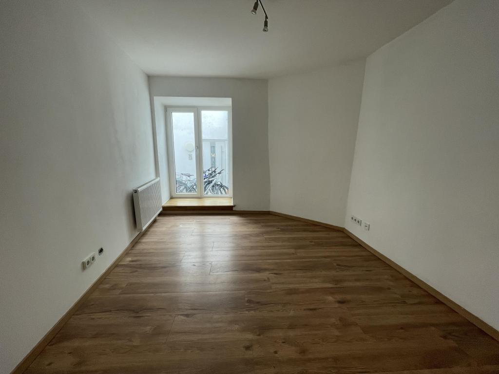 Zentral gelegene Erdgeschosswohnung sucht neuen Mieter - Foto 4