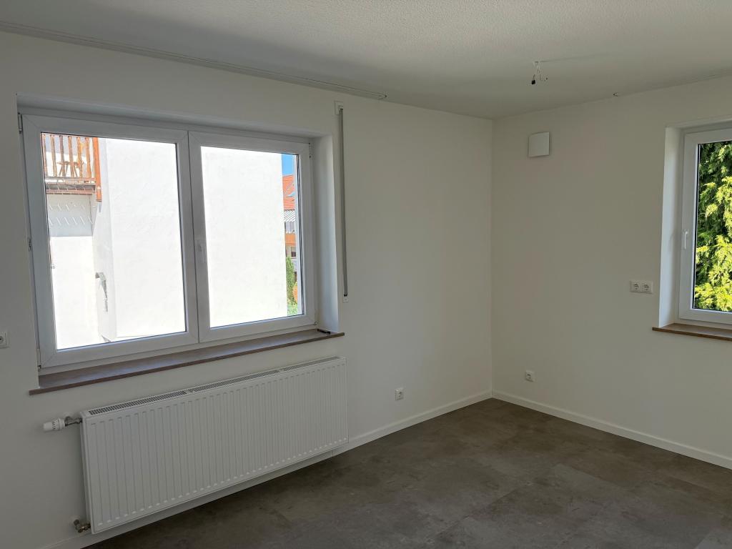 renovierte, helle 4-Zimmer-Wohnung mit Balkon zu vermieten - Photo 5