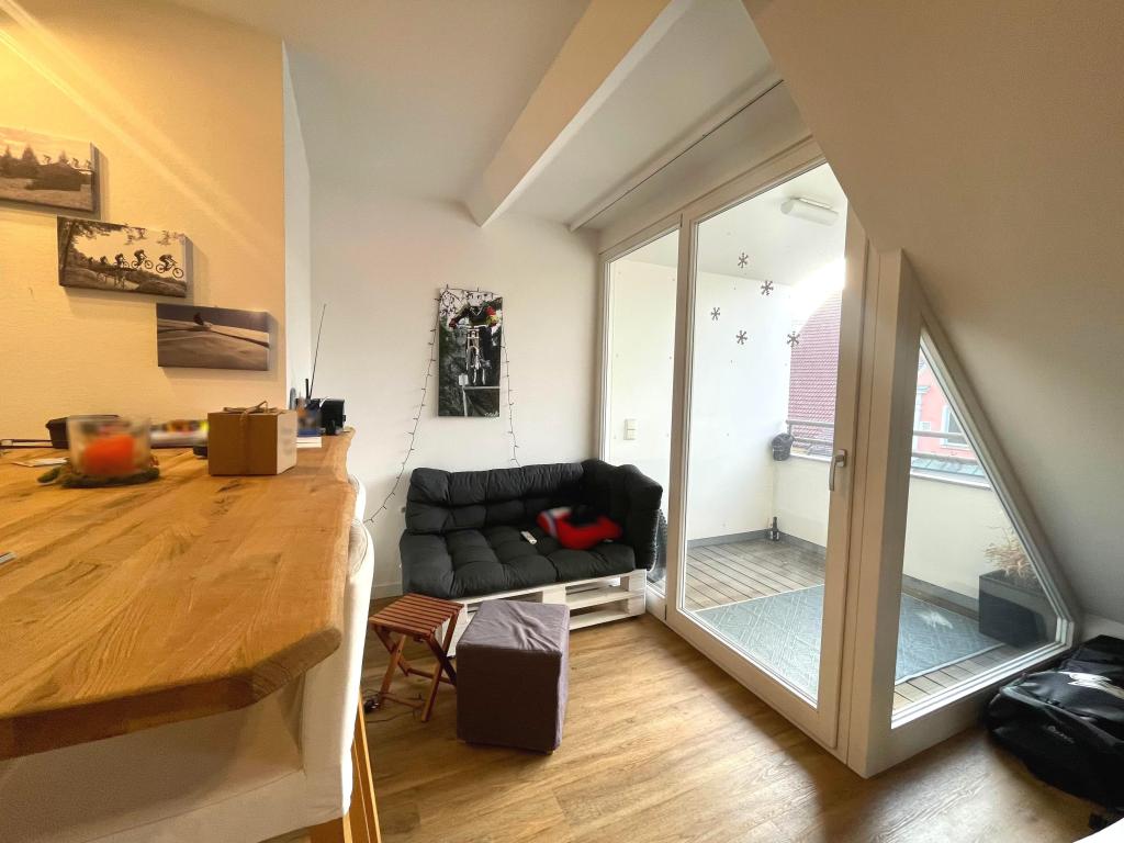 Dachgeschosswohnung im Zentrum von Lauingen zu vermieten - Foto 1