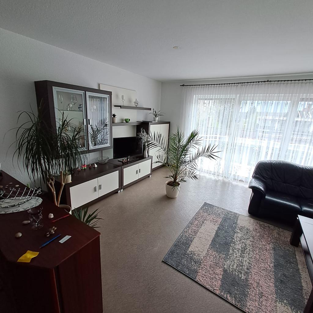 Großzügige 2 Zimmer Wohnung (+Garage) in ruhiger Lage Nähe Caritaskrankenhaus - Photo 2