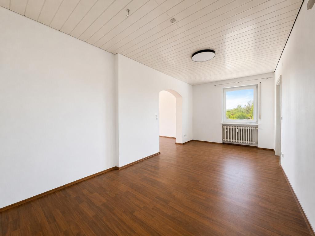 Modernes Wohnen auf einer ganzen Etage – Großzügige 5-Zimmer-Wohnung in Teising zur Miete - Photo 1