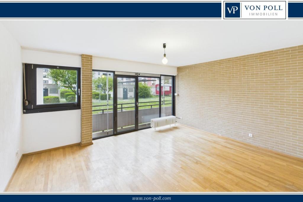  Wohnbereich mit Balkon