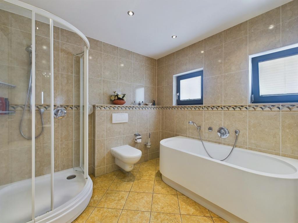 Tageslichtbad en Suite