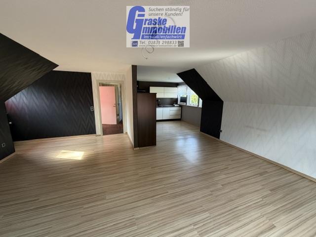 Moderne 4 Zimmerwohnung mit Dachterrasse und Garage in Stralsund zu vermieten - Photo 1