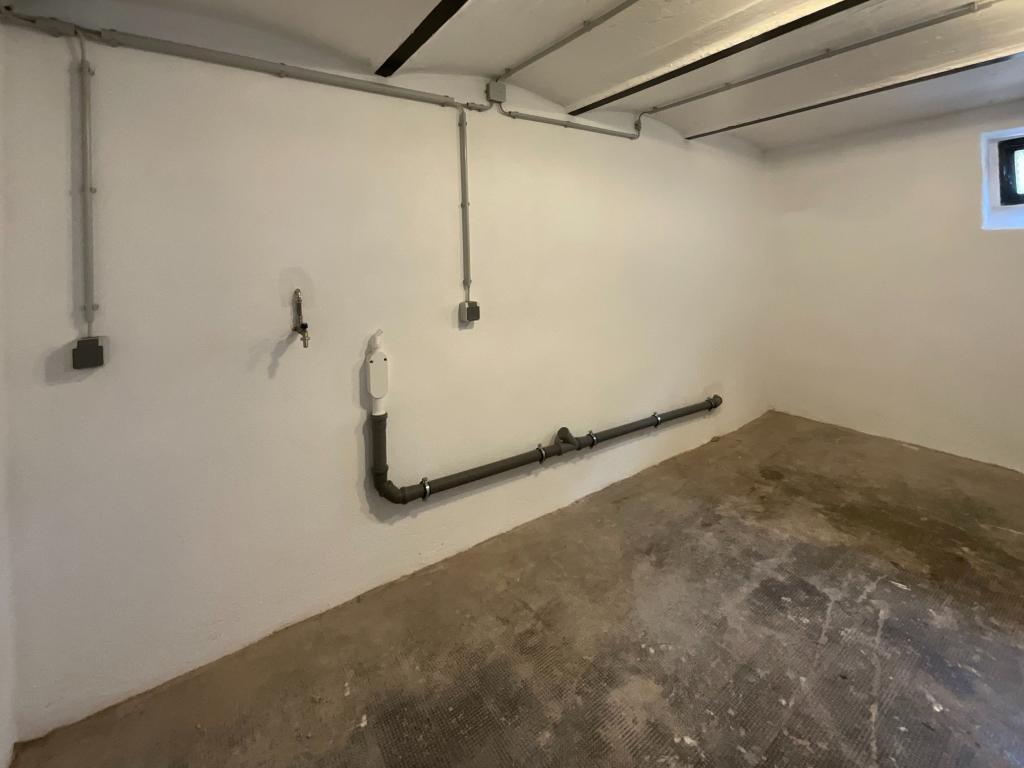 Erstbezug nach Sanierung zu einem attraktiven Preis - Photo 4
