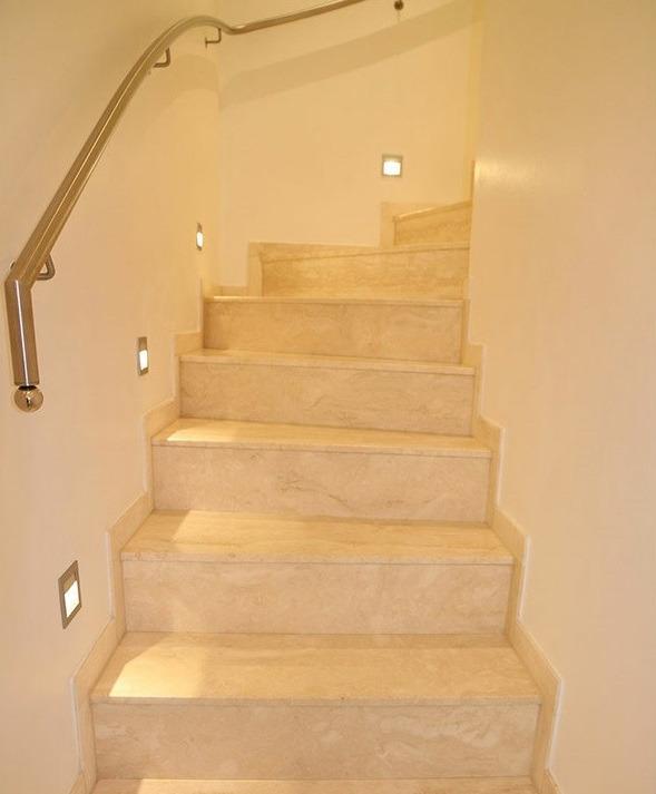 Stufen in die 5. Etage