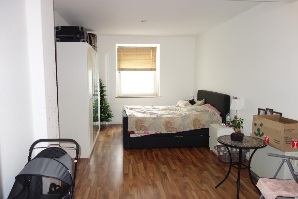 Schlafzimmer (Durchgangszimmer)