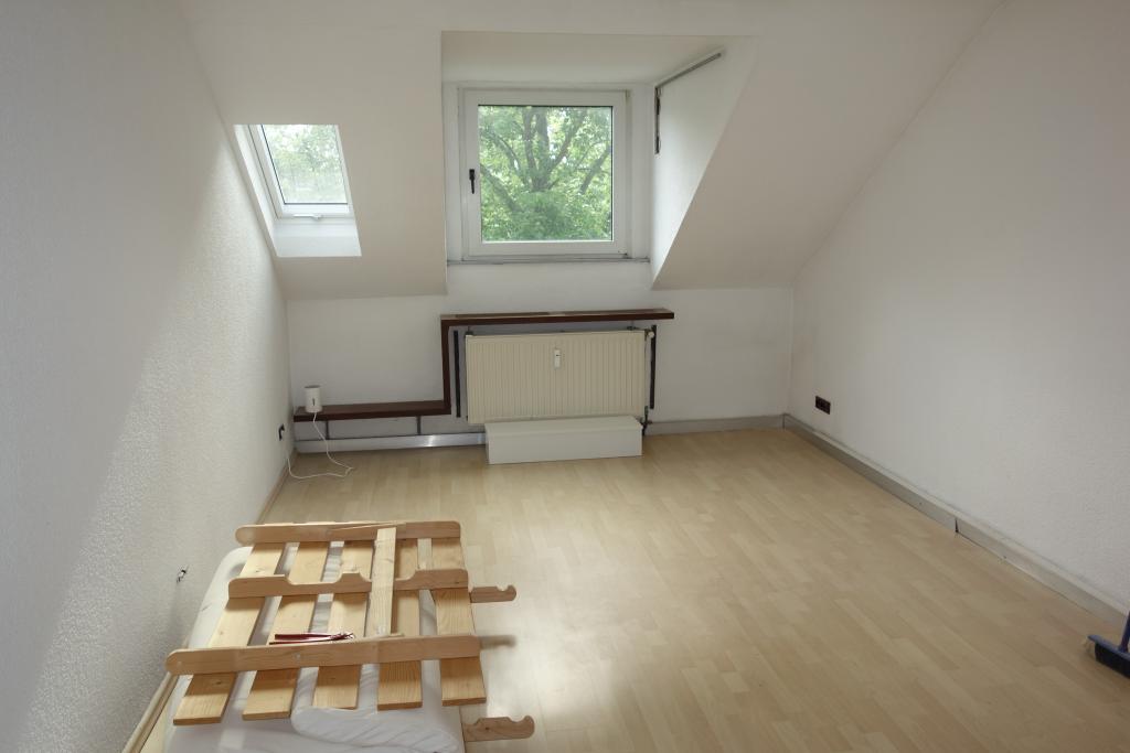 EXKLUSIV AM LESSINGPLATZ HELL + RUHIG RENOVIERT INKL. EINBAUKÜCHE LAMINAT DUSCHBAD 5. ETAGE/OBERBILK - Foto 5