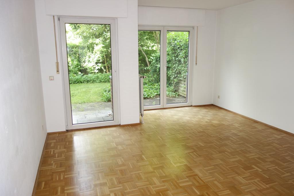 EXKLUSIV BILK NÄHE UNI HELL + RUHIG ERDGESCHOSS MIT TERRASSE KOMPLETT PARKETT WANNENBAD TG-STELLPL. - Photo 2