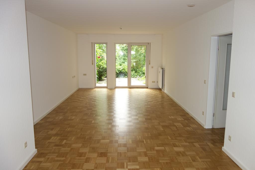 EXKLUSIV IN BILK NÄHE UNI HELL + RUHIG ERDGESCHOSS MIT TERRASSE 2 BÄDER KOMPLETT PARKETT TG-STELLPL. - Photo 2