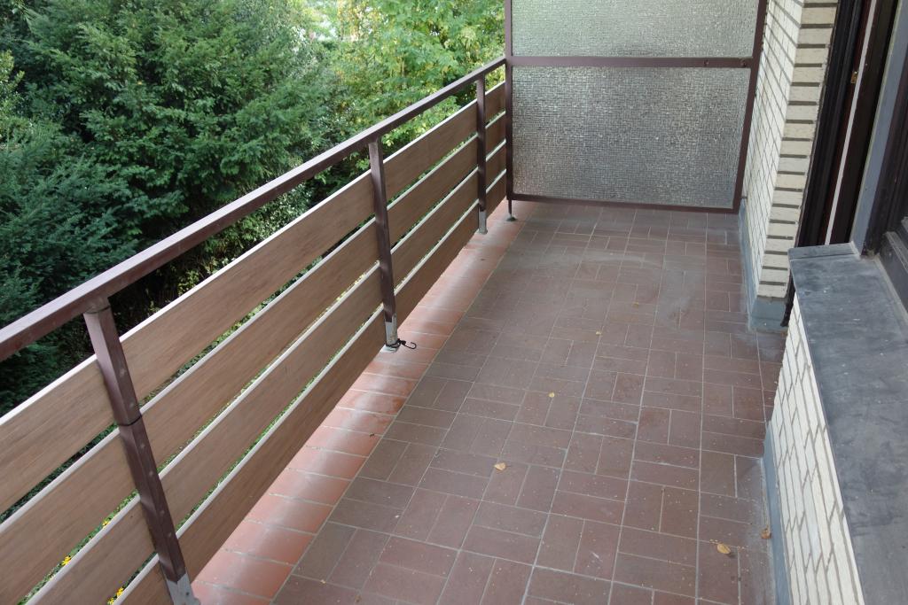 EXKLUSIV RENOVIERT/TEILSANIERT HELL PARKETT BALKON WANNENBAD STELLPLATZ EINBAUKÜ. MÖGL. 1.OG NORF - Photo 5