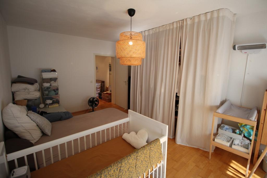 PEMPELFORT EXKLUSIV PARKETT BALKON GROßE WOHNKÜCHE MODERN + HELL SANIERTES WANNENBAD 4. ETAGE - Photo 3