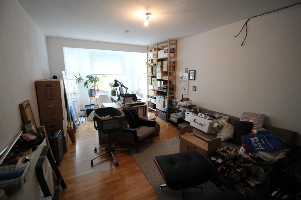 PEMPELFORT EXKLUSIV PARKETT BALKON GROßE WOHNKÜCHE MODERN + HELL SANIERTES WANNENBAD 4. ETAGE - Photo 1