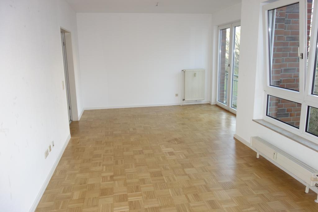 NÄHE UNI 1-ZIMMER-APT. SEP. KÜCHE WANNENBAD RENOVIERT PARKETT MODERN + HELL TG.-STELLPL. 3.OG/AUFZUG - Photo 2