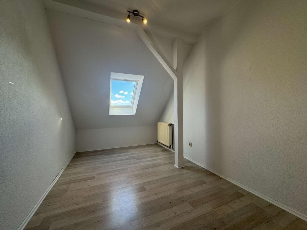 Schicke 3-Zimmer-Wohnung mit EBK in 3. Etage - Foto 4