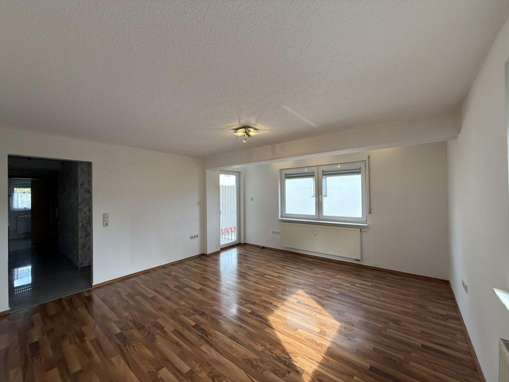** Moderne Maisonettewohnung mit 3,5 Zimmern und 2 Balkonen in Neckarelz ** - Photo 1