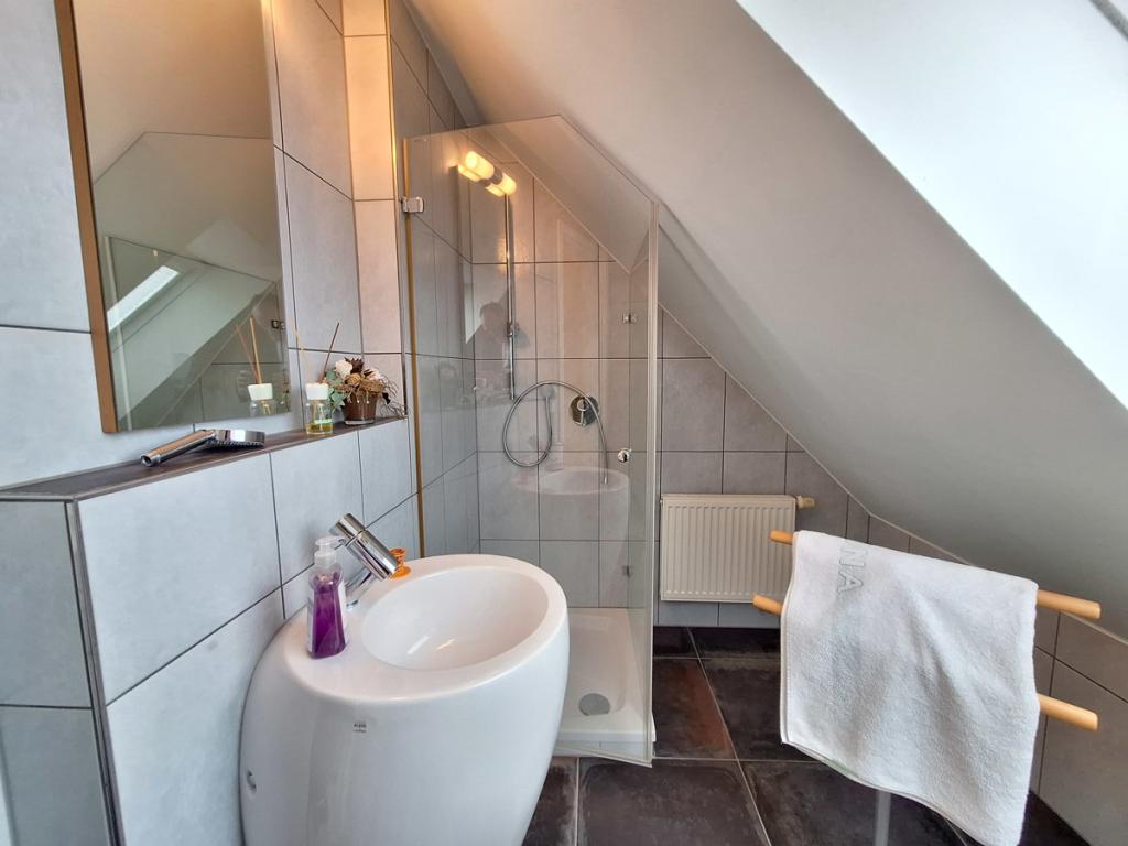Badezimmer DG