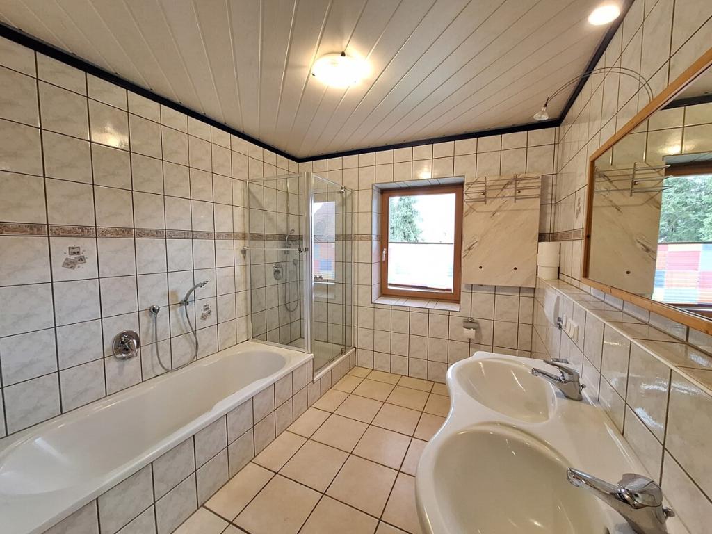 Badezimmer Zwischenebene Erdgeschoss / Obergeschoss