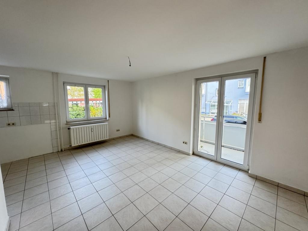 Küche und Wohnzimmer