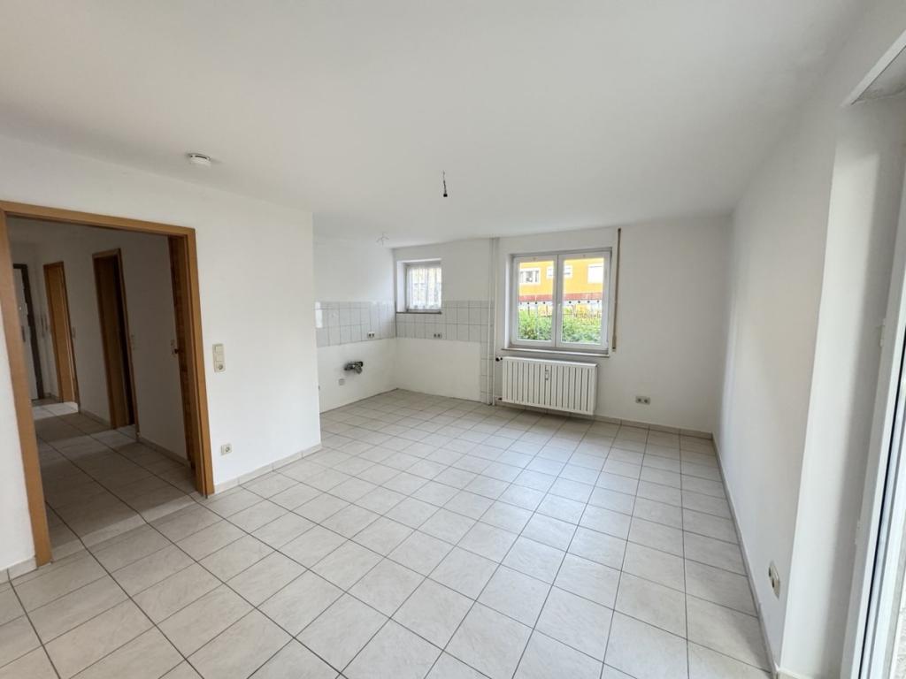 Küche und Wohnzimmer