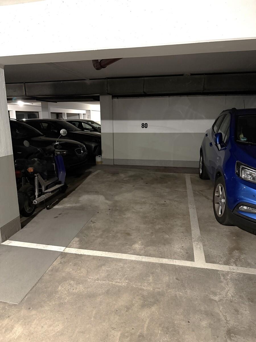 Tiefgaragenstellplatz