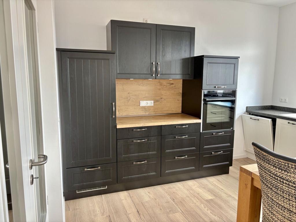 Moderne Dachgeschosswohnung für Paare mit Sinn für Wohnqualität. - Foto 3