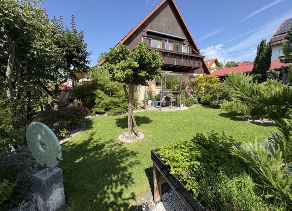 Haus Gartenansicht 