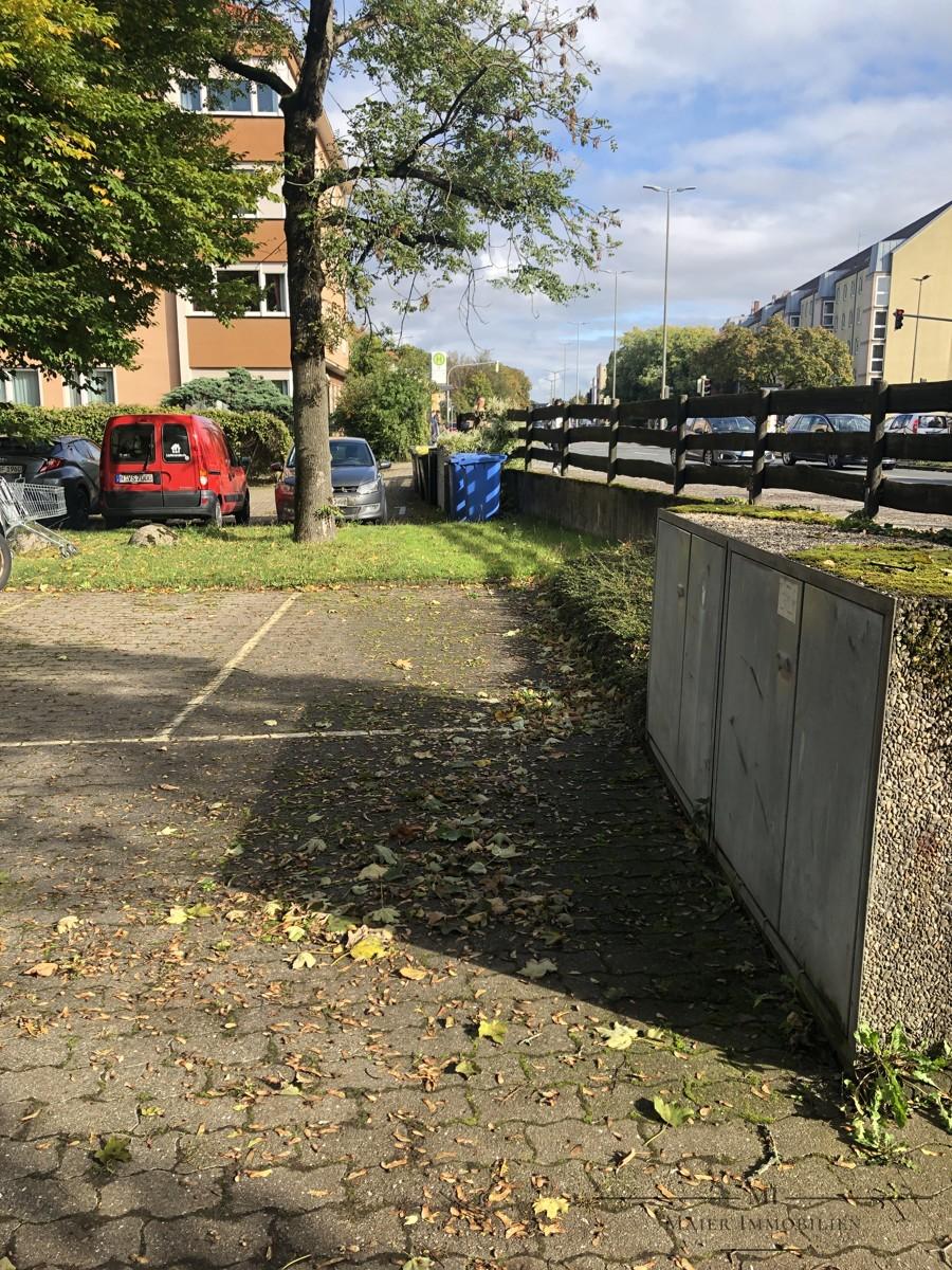 Müllplatz im Außenbereich