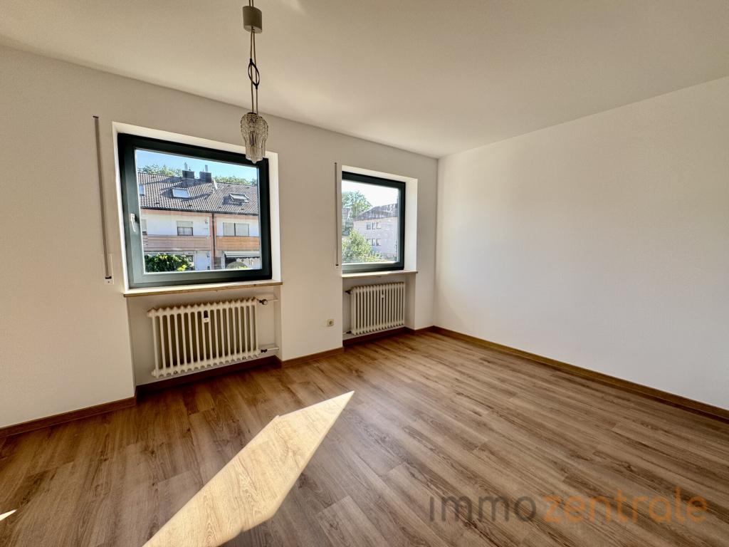 Wohngefühl auf mehreren Ebenen – saniertes RMH in Treuchtlingen - Photo 1