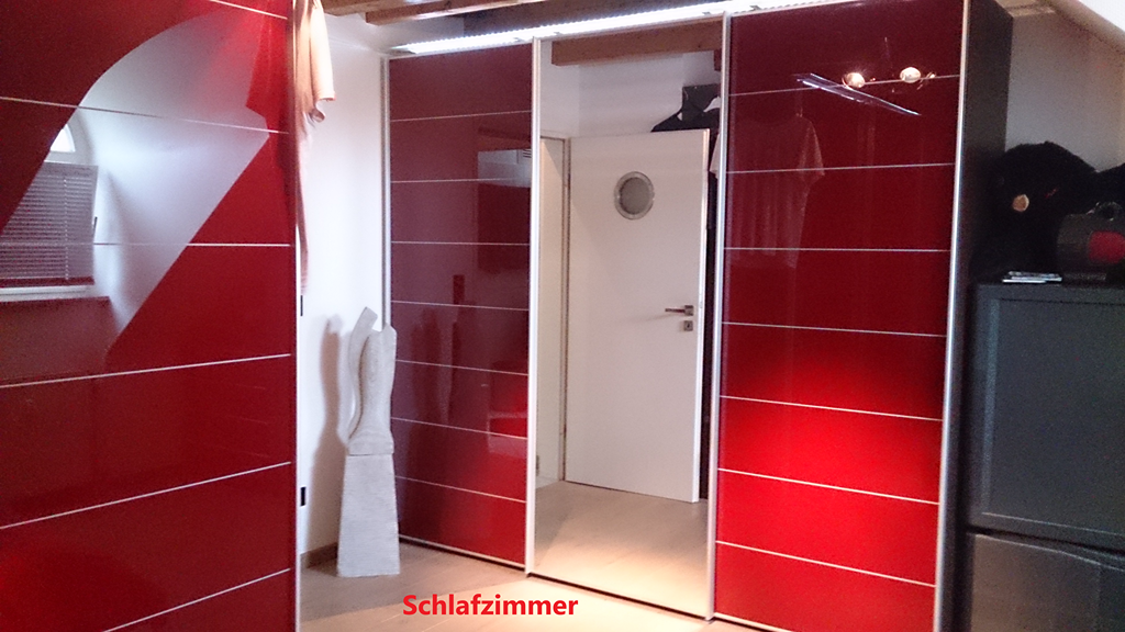 Schlafzimmer-links.png