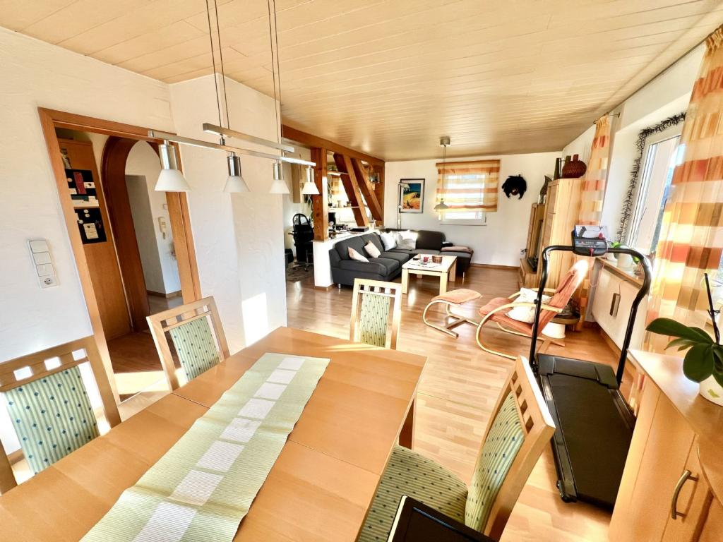 Wohn- und Esszimmer