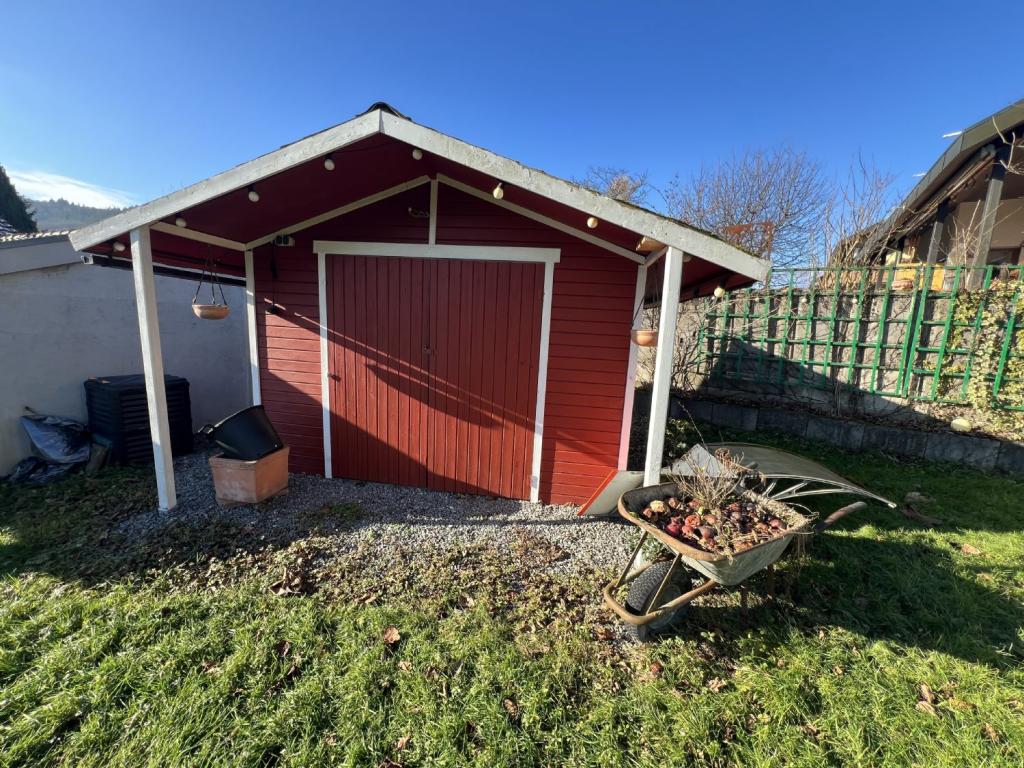 und Gartenhaus