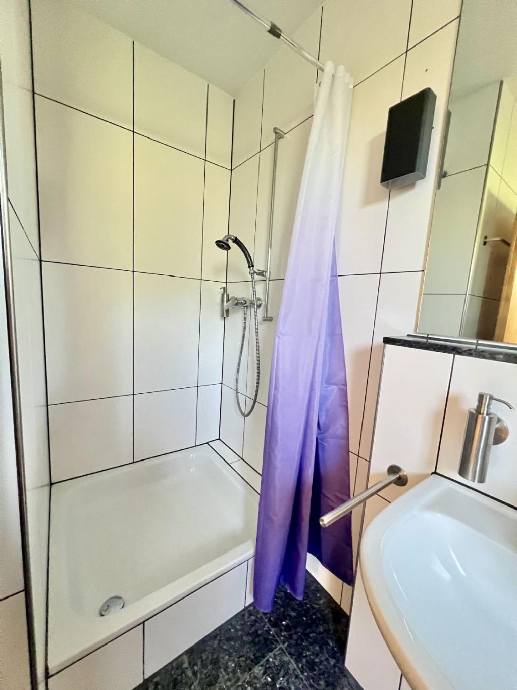 mit Dusche
