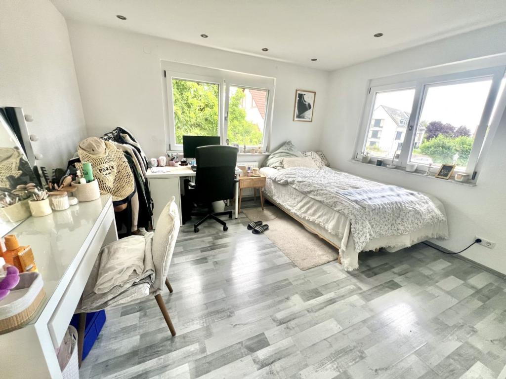 Schlafzimmer 2