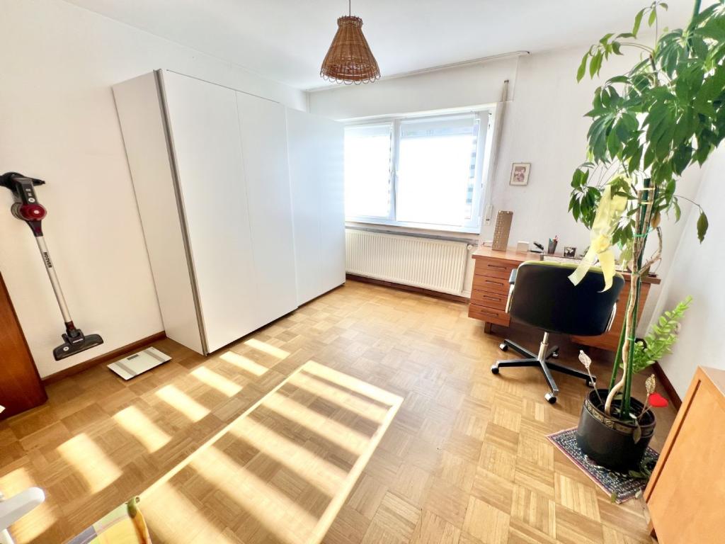Schlafzimmer 1