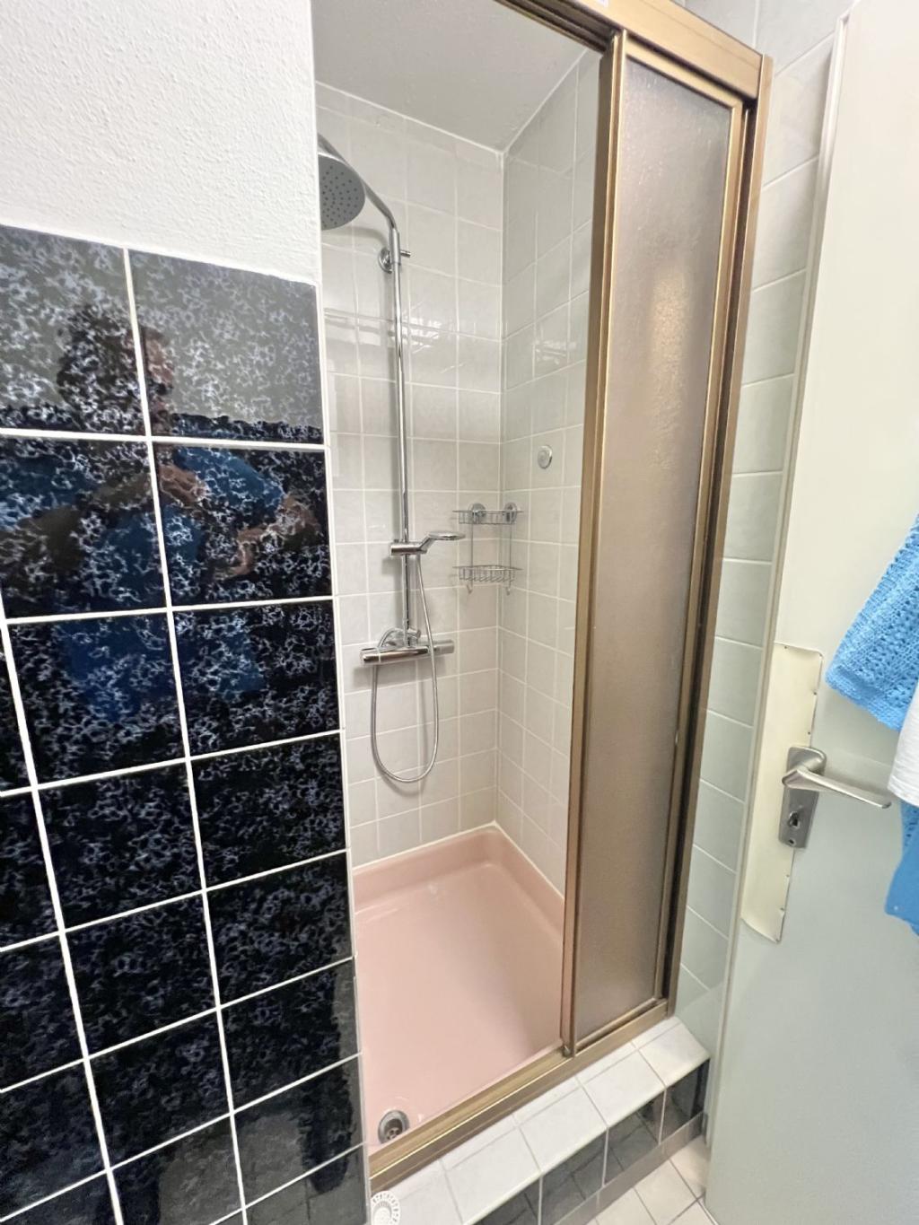 und Dusche