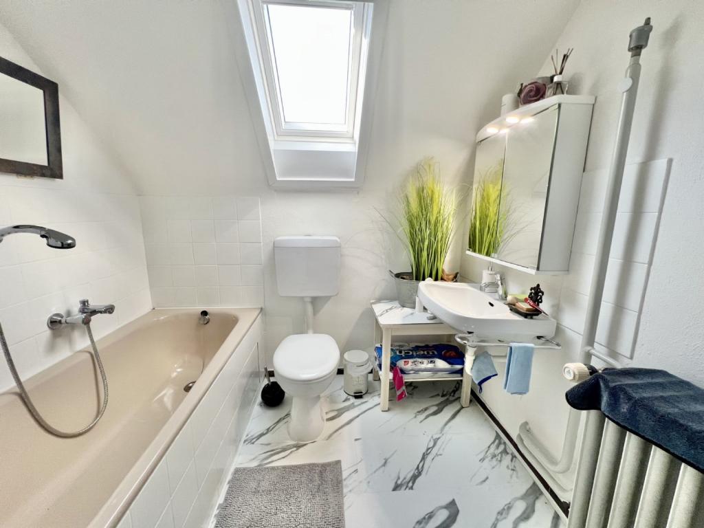 mit Badewanne