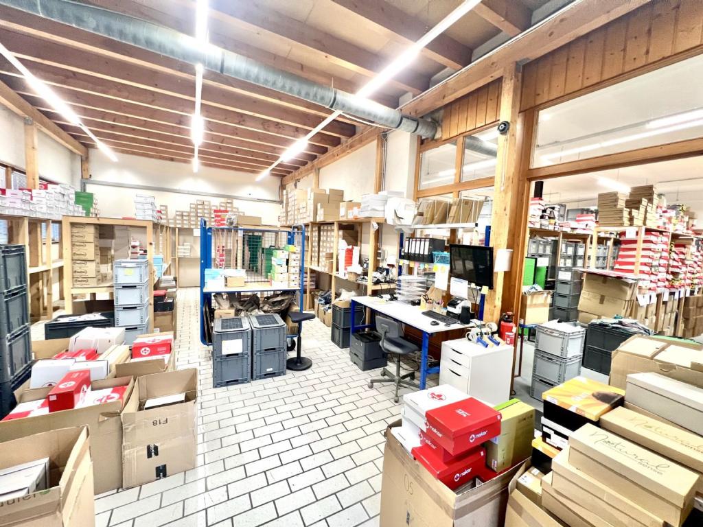 Lagerhalle 1