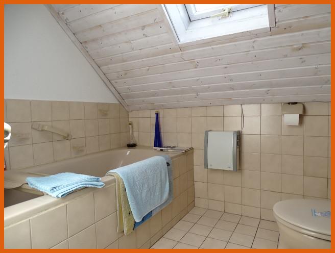 Bad und WC im DG