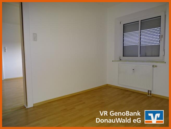 Ideal - zentral! Bis zum 30.05.26 top renovierte 2-Zi.-Altbauwohnung zu vermieten in Zwiesel - Foto 2