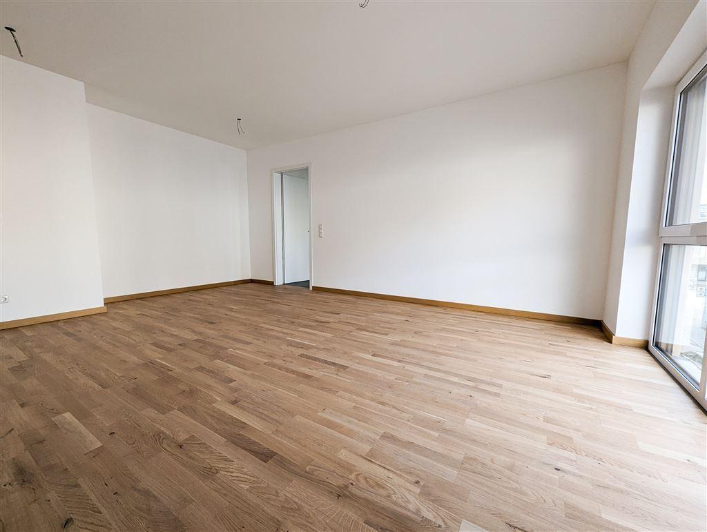Lichtdurchflutetes Schlafzimmer