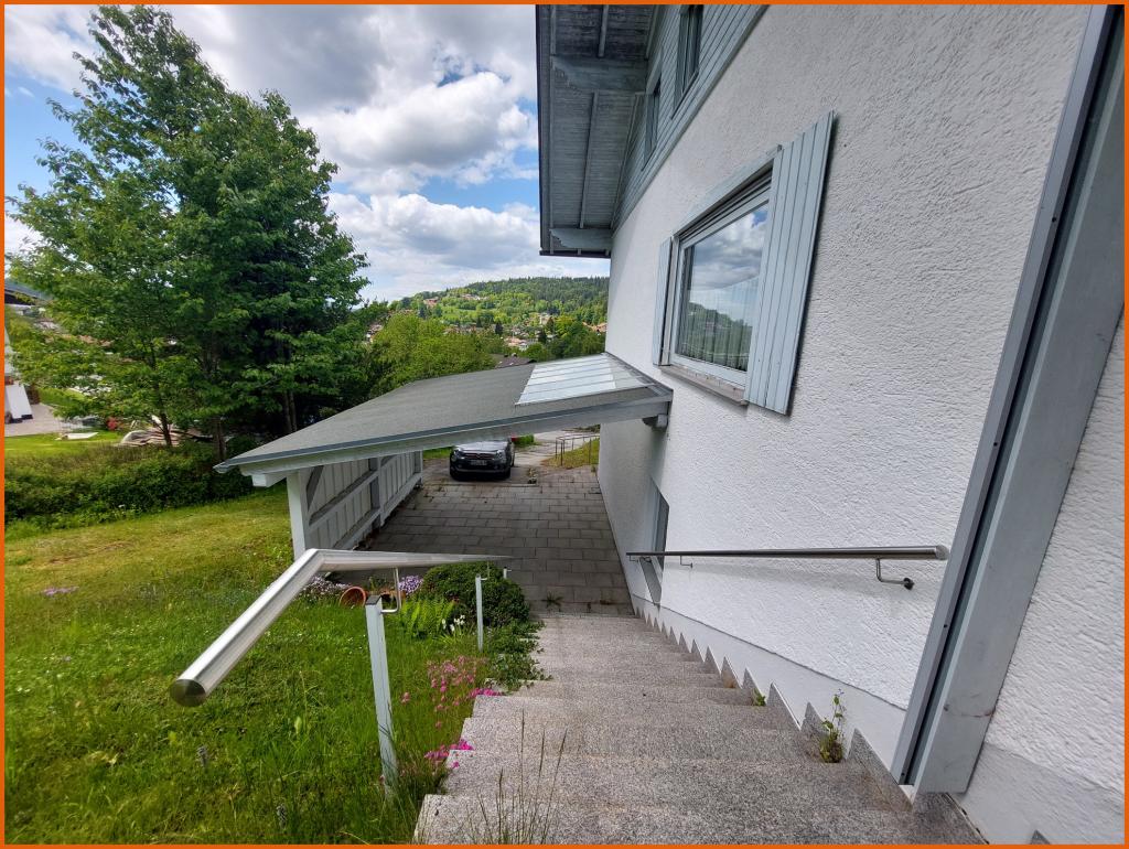 Aufgang zur Haustüre