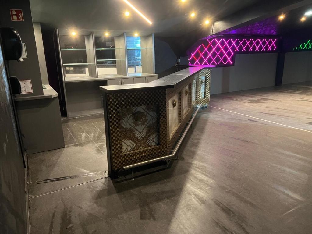 Tresen VIP Bereich 1