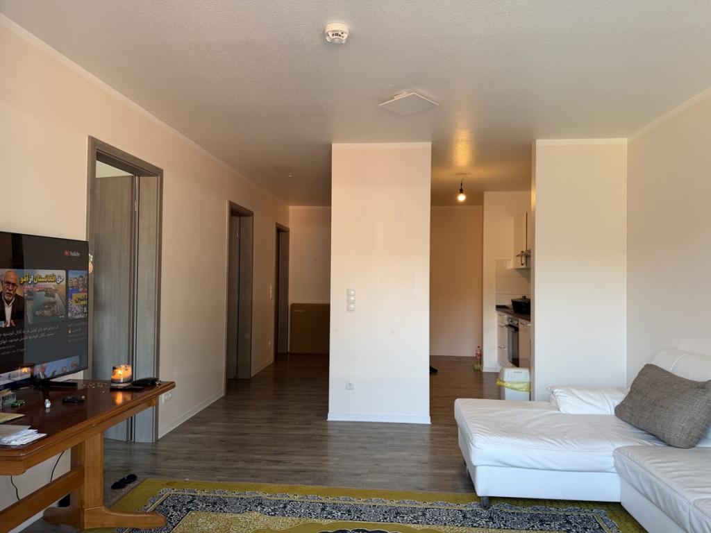 *Zentral gelegene 2 Zimmer Wohnung für Singles oder Pärchen per sofort zu vermieten !!!* - Photo 1