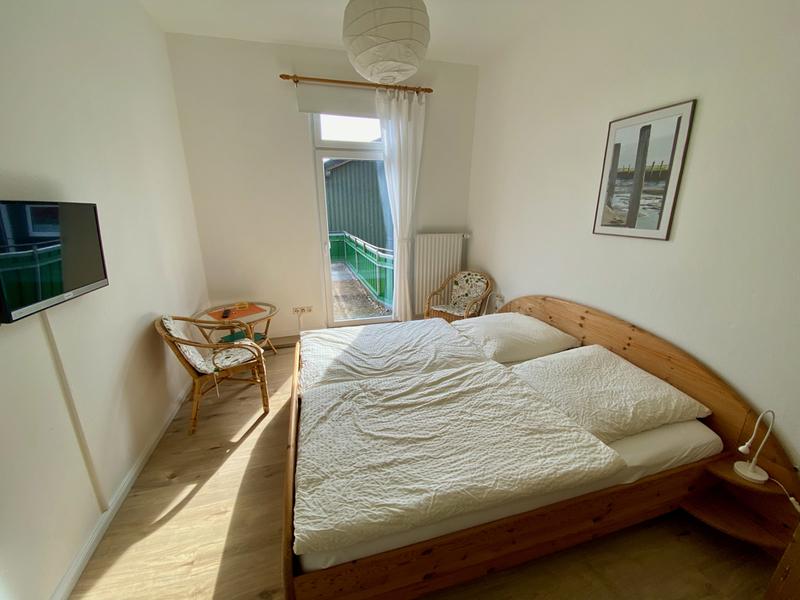 Gästezimmer mit Zugang zur Dachterrasse