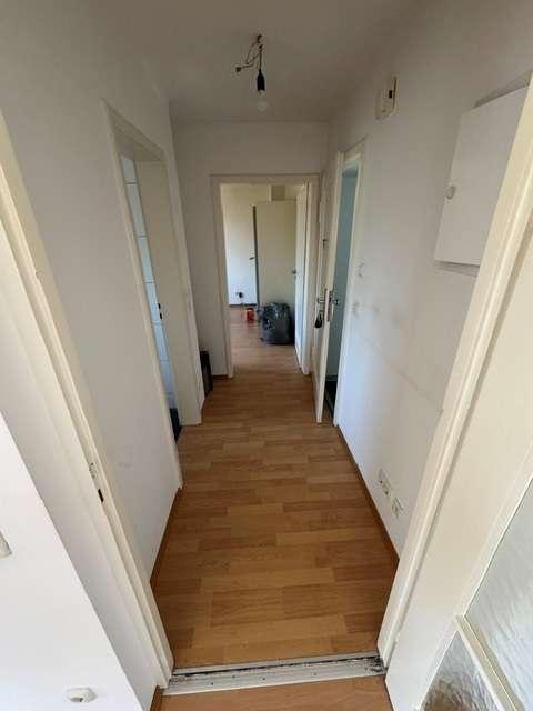 Gut geschnittene Wohnung mit Tageslichtbad und Balkon - Foto 2