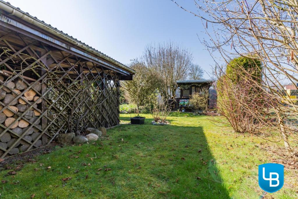 Weiterer Gartenabschnitt hinter der Werkstatt